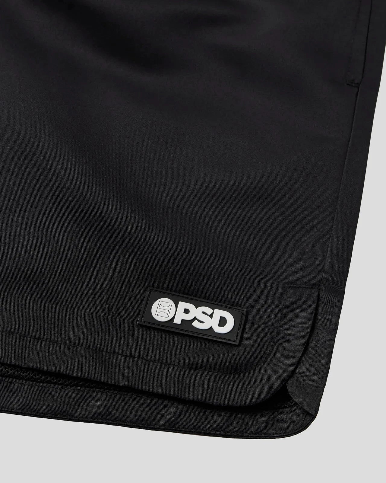 BLACK ESSENTIAL SHORT - Image 6